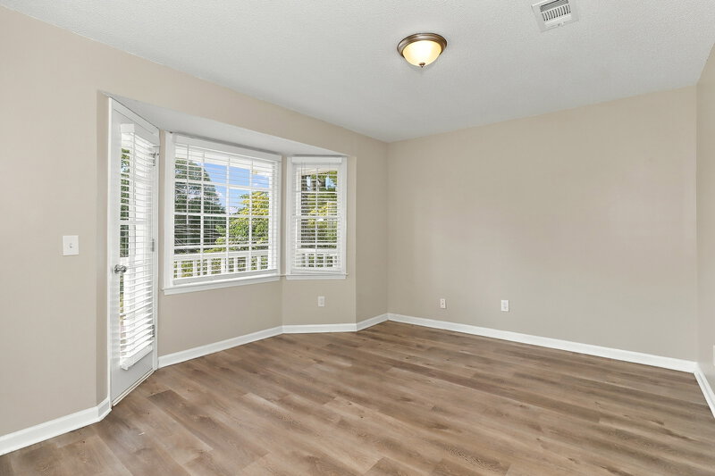 2,300/Mo, 5902 Bridgemont Pl NW Acworth, GA 30101 Bedroom View 2
