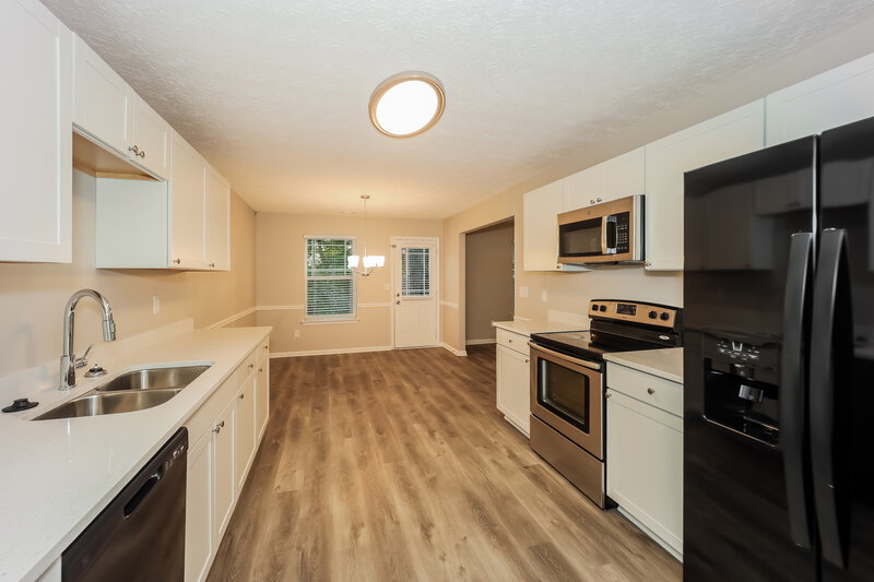 1,965/Mo, 1417 Arbor Place Dr Morrow, GA 30260 Kitchen View