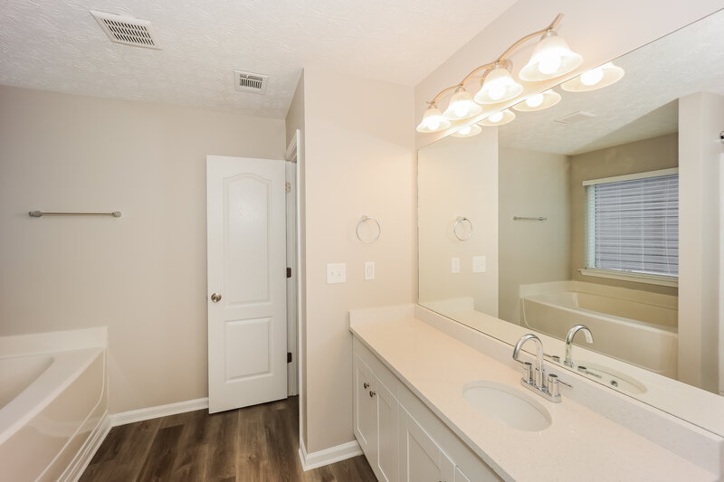 1,965/Mo, 1417 Arbor Place Dr Morrow, GA 30260 Main Bathroom View