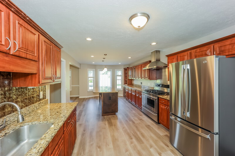 2,425/Mo, 3427 Highway 16 E Sharpsburg, GA 30277 Kitchen View 3