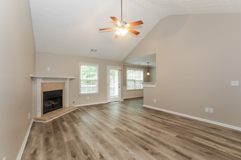 3,070/Mo, 1483 Virgil Pond Ln Loganville, GA 30052 Living Room View