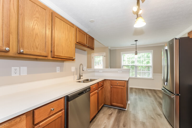3,070/Mo, 1483 Virgil Pond Ln Loganville, GA 30052 Kitchen View 2