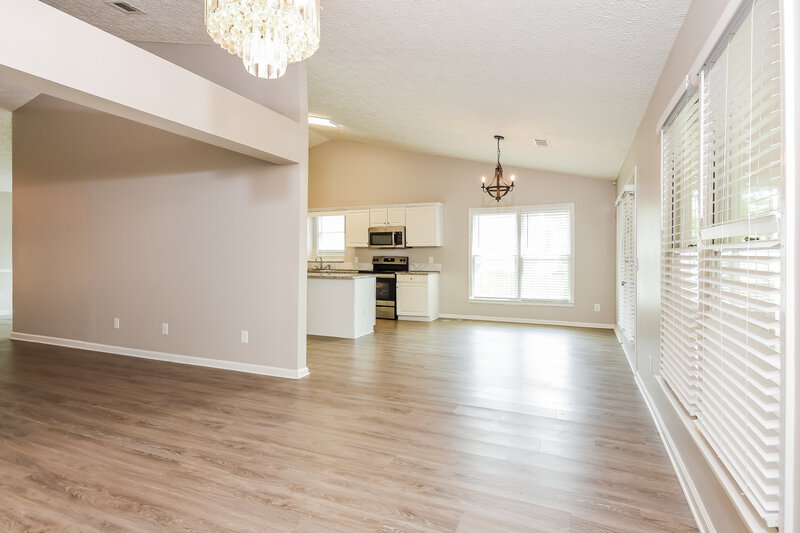 2,425/Mo, 1924 Westover Ln NW Kennesaw, GA 30152 Family Room View