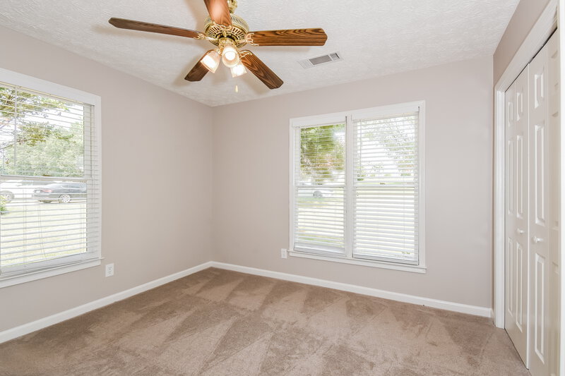2,425/Mo, 1924 Westover Ln NW Kennesaw, GA 30152 Bedroom View 2