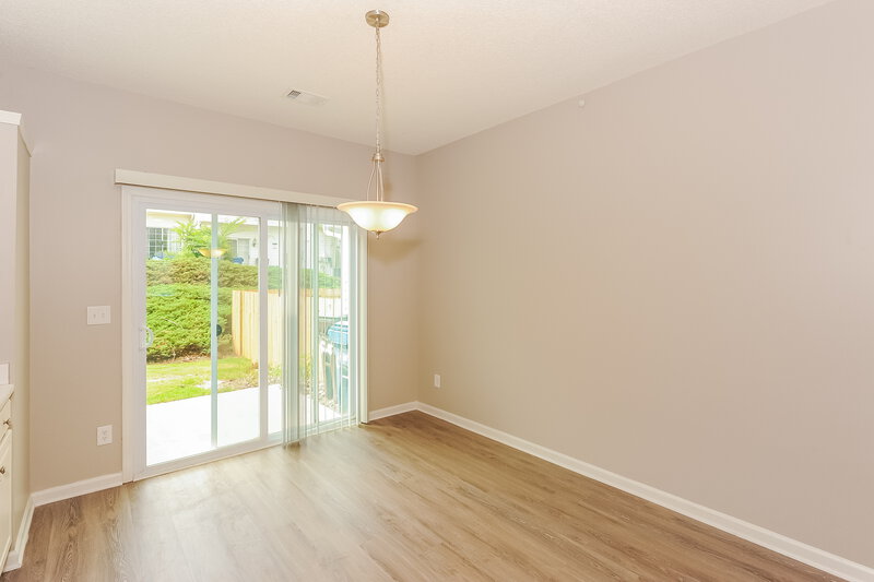 1,950/Mo, 10900 Wittenridge Dr Lot E2 Alpharetta, GA 30022 Dining Room View