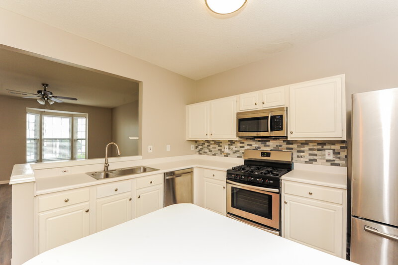 1,950/Mo, 10900 Wittenridge Dr Lot E2 Alpharetta, GA 30022 Breakfast Nook View