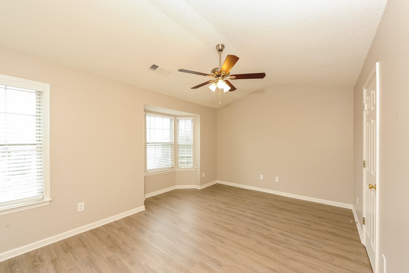 1,950/Mo, 10900 Wittenridge Dr Lot E2 Alpharetta, GA 30022 Main Bedroom View