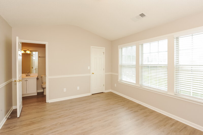 1,950/Mo, 10900 Wittenridge Dr Lot E2 Alpharetta, GA 30022 Bedroom View