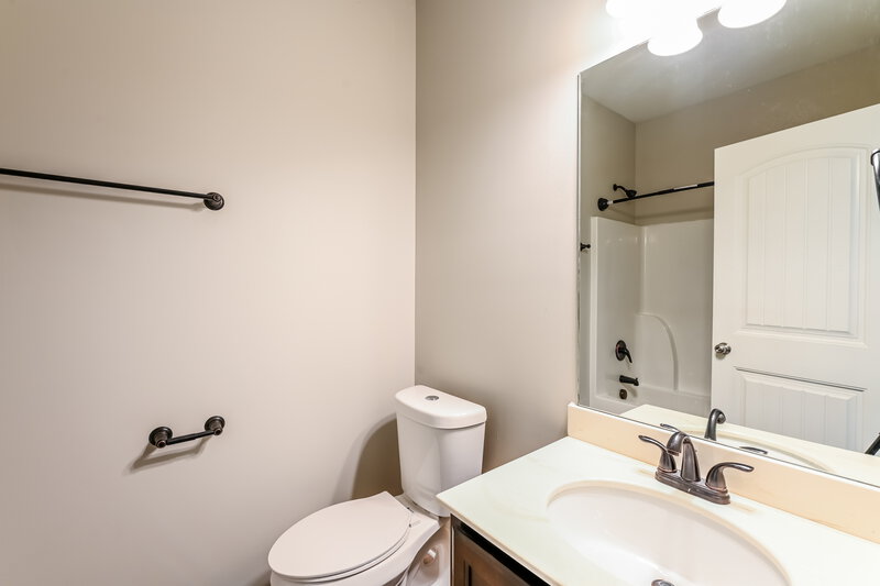 2,680/Mo, 1161 Sonoma Dr Unit 2 Lawrenceville, GA 30045 Bathroom View 2