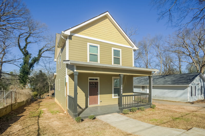 2,030/Mo, 1863 Phillips Ave East Point, GA 30344 Front View