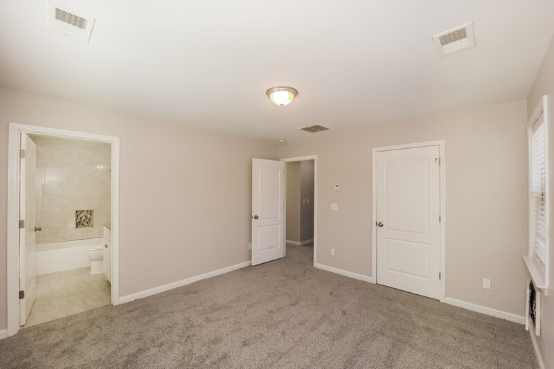2,030/Mo, 1863 Phillips Ave East Point, GA 30344 Main Bedroom View