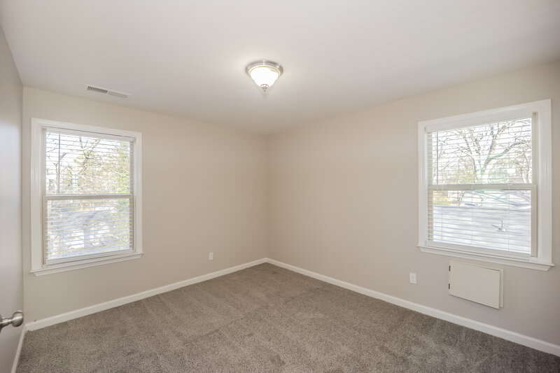 2,030/Mo, 1863 Phillips Ave East Point, GA 30344 Bedroom View 3