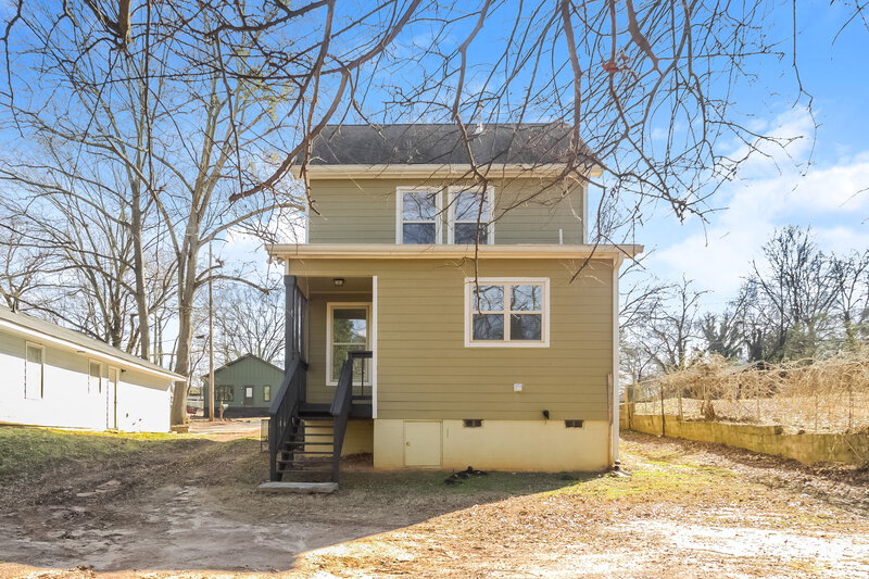 2,030/Mo, 1863 Phillips Ave East Point, GA 30344 Rear View 2