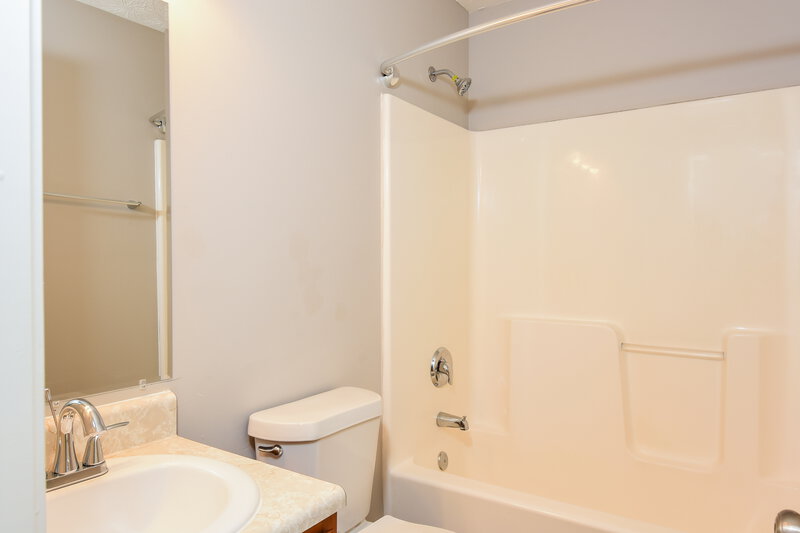 2,560/Mo, 20 Autumn Dr Bremen, GA 30110 Bathroom View