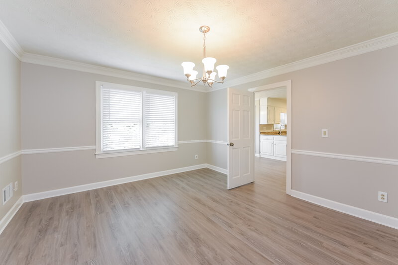 2,975/Mo, 231 Amsterdam Dr SW Lilburn, GA 30047 Dining Room View