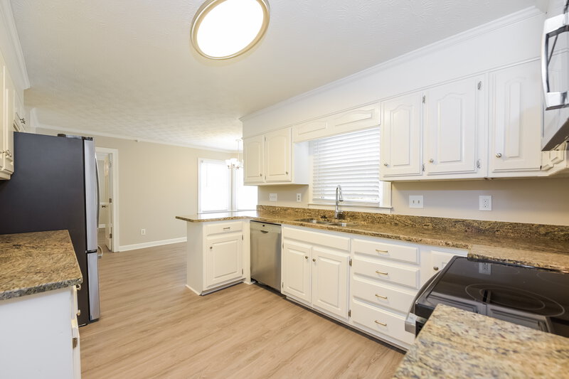 2,975/Mo, 231 Amsterdam Dr SW Lilburn, GA 30047 Kitchen View 2