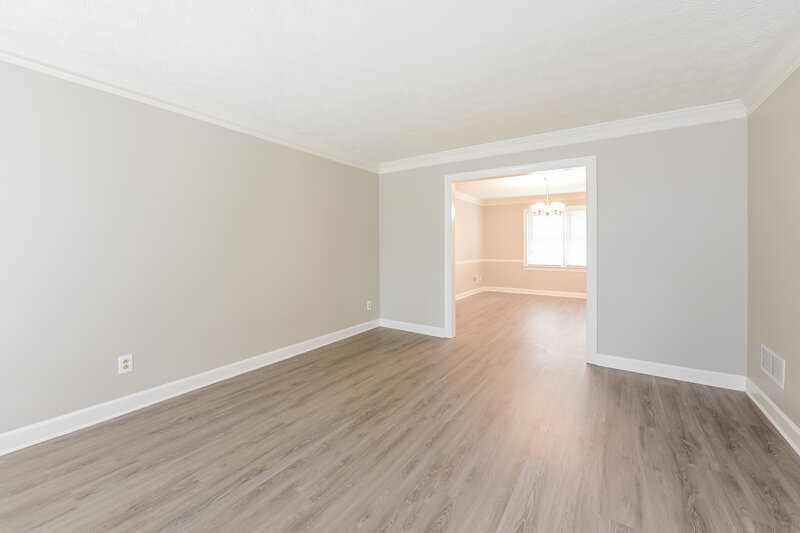 2,975/Mo, 231 Amsterdam Dr SW Lilburn, GA 30047 Den View