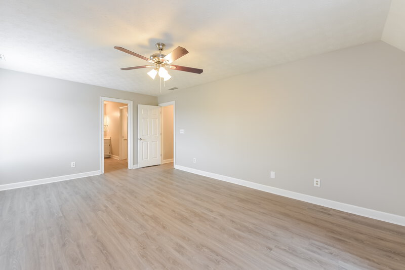 2,975/Mo, 231 Amsterdam Dr SW Lilburn, GA 30047 Main Bedroom View