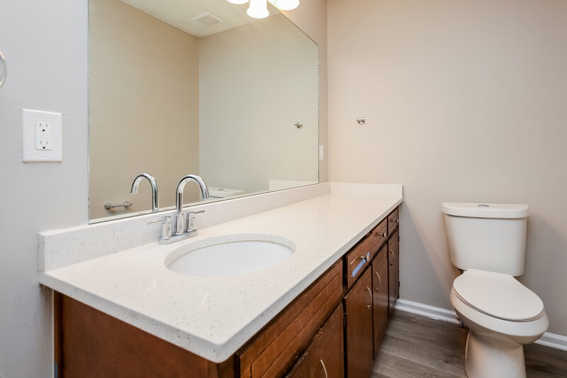 2,190/Mo, 1655 Rambling Woods Dr Lawrenceville, GA 30043 Main Bathroom View