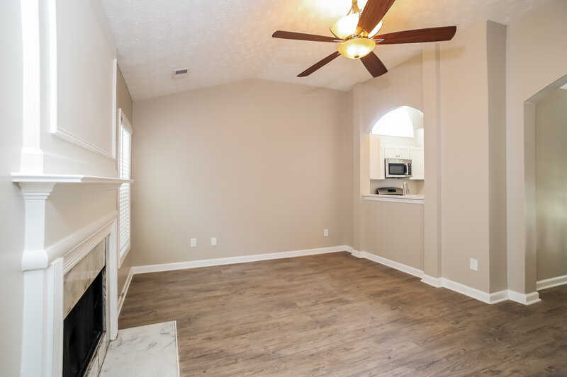 2,330/Mo, 2704 Northgate Way NW Acworth, GA 30101 Living Room View 2