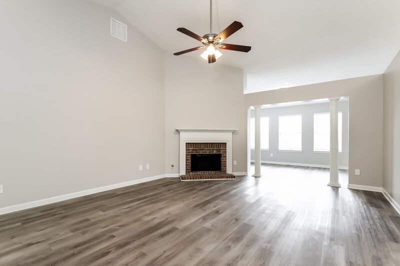 2,495/Mo, 3208 Bradford Pear Dr Buford, GA 30519 Living Room View 2