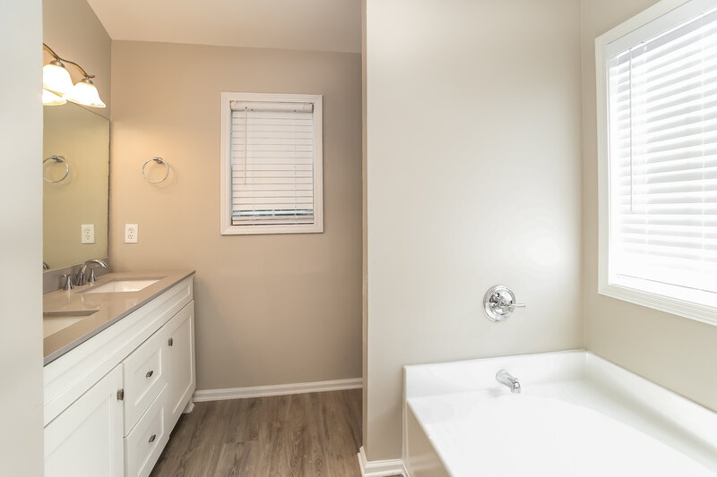2,475/Mo, 4859 Wilkie Way NW Acworth, GA 30102 Main Bathroom View