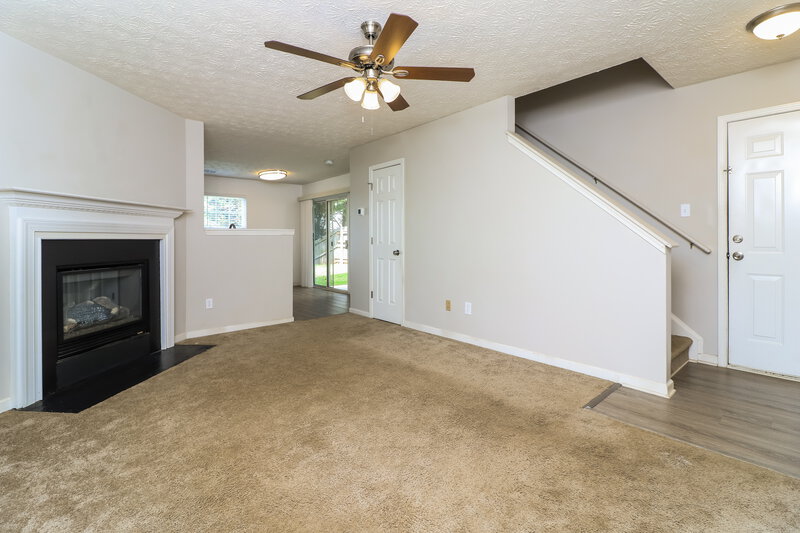 1,970/Mo, 141 Oak Grove Pl Acworth, GA 30102 Living Room View 2