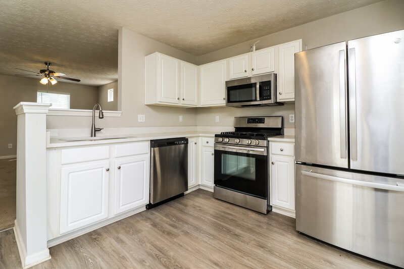 1,970/Mo, 141 Oak Grove Pl Acworth, GA 30102 Kitchen View