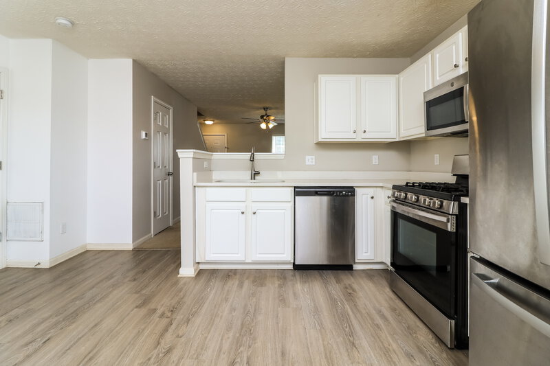 1,970/Mo, 141 Oak Grove Pl Acworth, GA 30102 Kitchen View 2