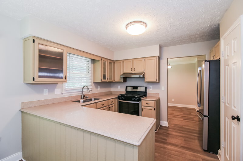 2,575/Mo, 1218 Raleigh Way Lawrenceville, GA 30043 Kitchen View