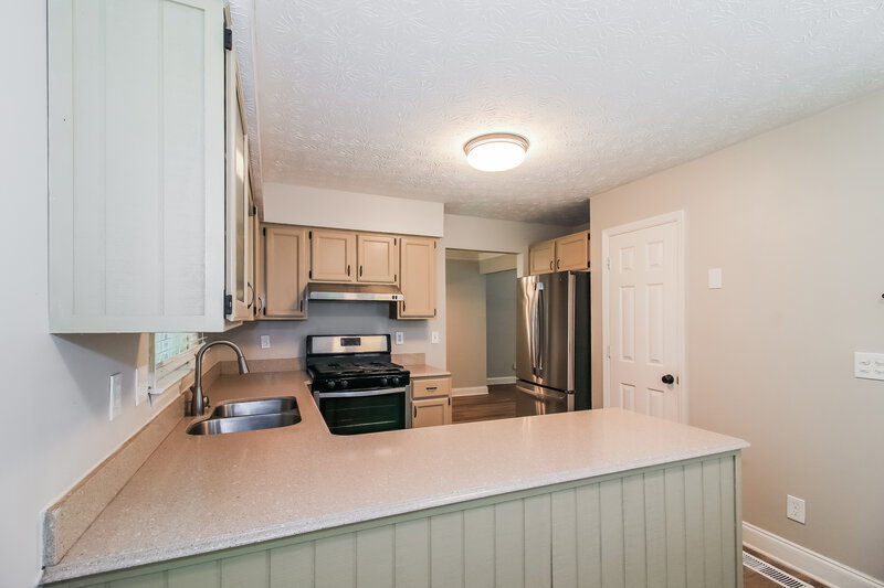 2,575/Mo, 1218 Raleigh Way Lawrenceville, GA 30043 Kitchen View 2