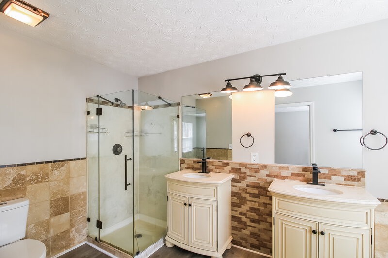 2,575/Mo, 1218 Raleigh Way Lawrenceville, GA 30043 Main Bathroom View