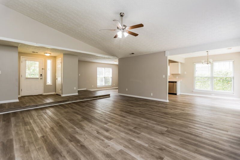 1,795/Mo, 6270 Beethoven Cir Riverdale, GA 30296 Living Room View