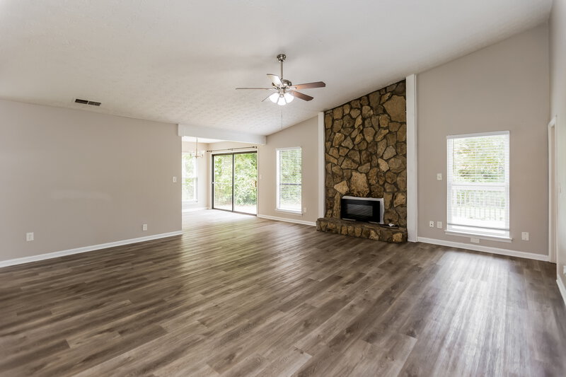 1,795/Mo, 6270 Beethoven Cir Riverdale, GA 30296 Living Room View 2