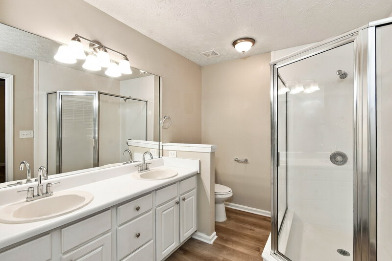 2,190/Mo, 3091 Noah Ct Acworth, GA 30101 V S Primary Bathroom View 2