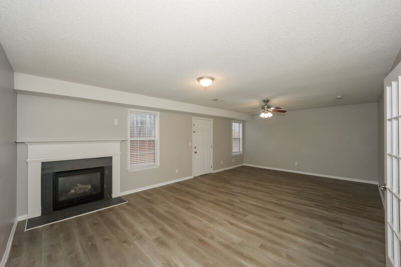 3,710/Mo, 30 Mosswood Ln Newnan, GA 30265 Family Room View