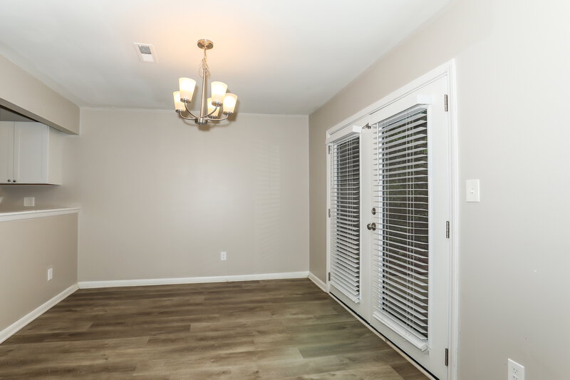 2,220/Mo, 102 Dove Rise Peachtree City, GA 30269 Dining Room View 2