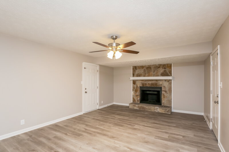 1,975/Mo, 1847 Donna Ct Lawrenceville, GA 30043 Family Room View 3