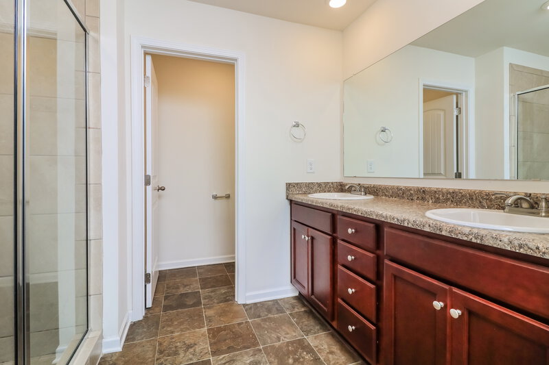 2,360/Mo, 410 Ruths Blvd Woodstock, GA 30188 Main Bathroom View