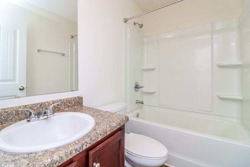 2,360/Mo, 410 Ruths Blvd Woodstock, GA 30188 Bathroom View
