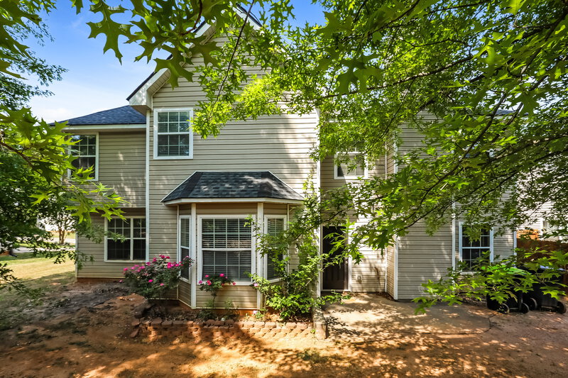 2,300/Mo, 936 Brisley Cir Hampton, GA 30228 Rear View