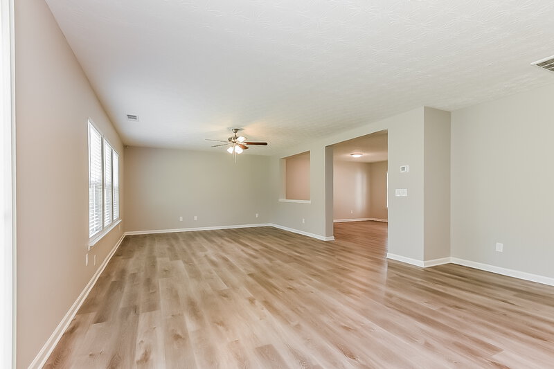 2,225/Mo, 495 Branch Valley Dr Dallas, GA 30132 Living Room View 2