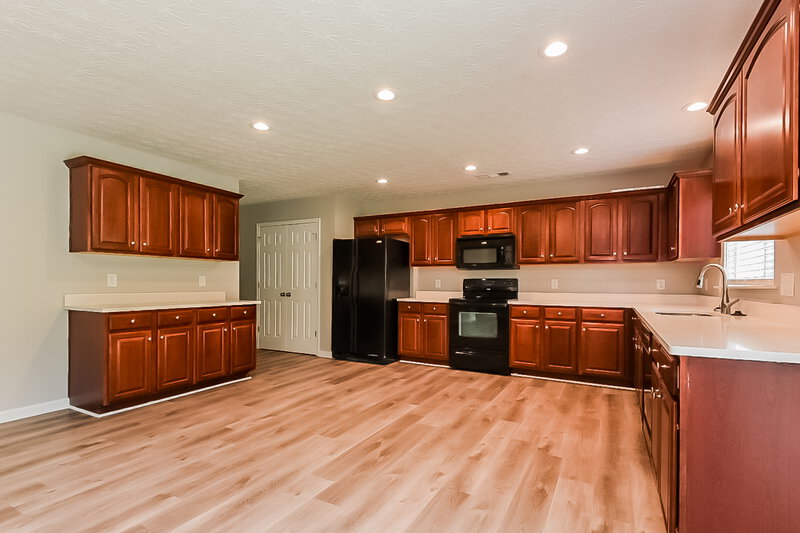 2,225/Mo, 495 Branch Valley Dr Dallas, GA 30132 Kitchen View