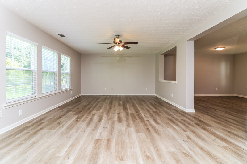 2,440/Mo, 495 Branch Valley Dr Dallas, GA 30132 Dining Room View 2