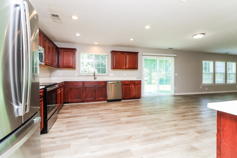 2,440/Mo, 495 Branch Valley Dr Dallas, GA 30132 Kitchen View 3