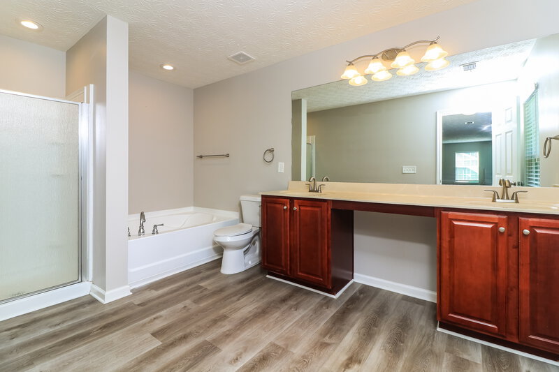 2,440/Mo, 495 Branch Valley Dr Dallas, GA 30132 Main Bathroom View