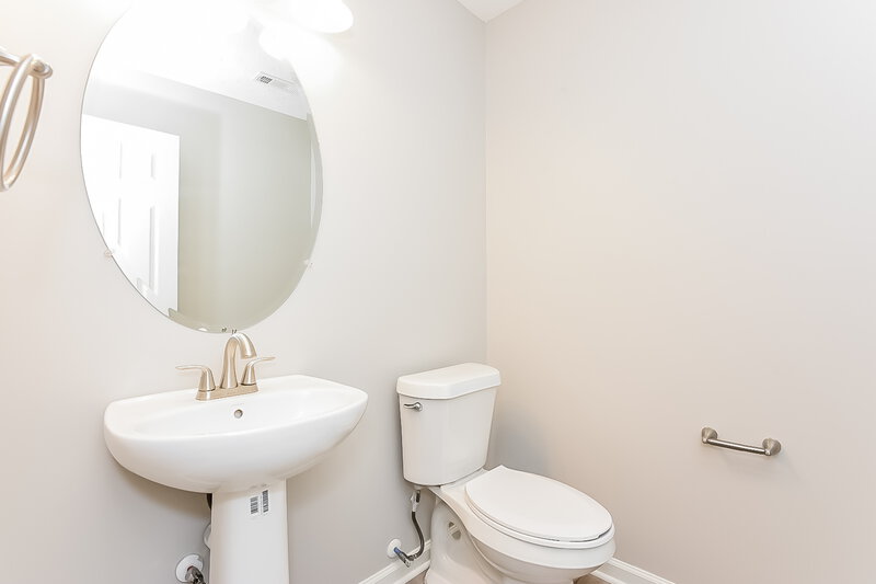 2,225/Mo, 495 Branch Valley Dr Dallas, GA 30132 Bathroom View 2