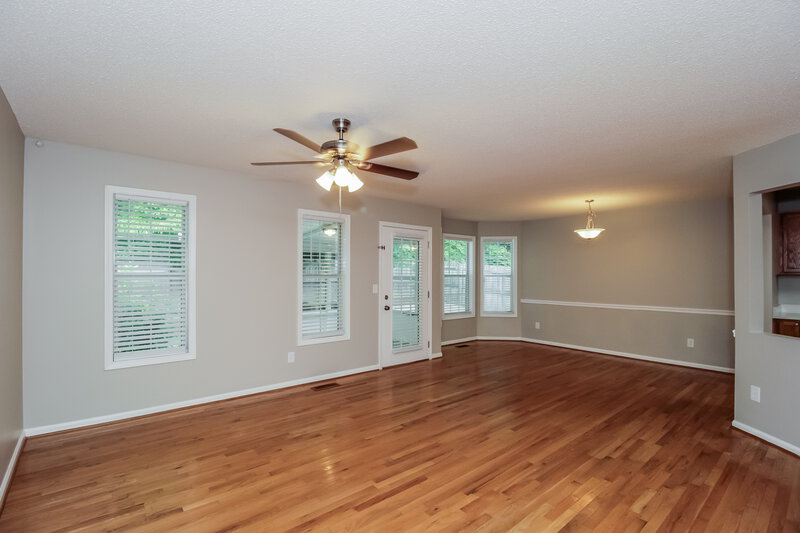 2,520/Mo, 426 Ivy Crest Dr Dallas, GA 30157 Living Room View 3