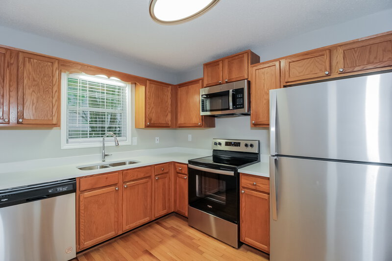2,520/Mo, 426 Ivy Crest Dr Dallas, GA 30157 Kitchen View 2