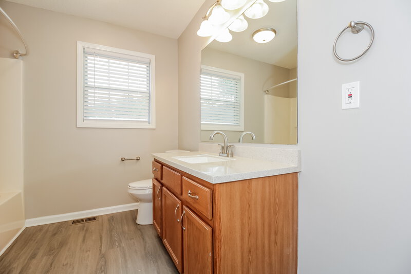 2,520/Mo, 426 Ivy Crest Dr Dallas, GA 30157 Main Bathroom View